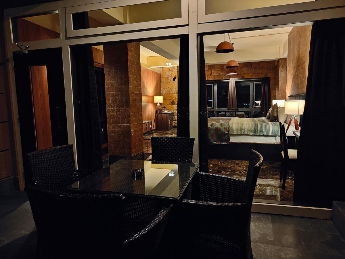 Hotel Acropolis Shillong Ngoại thất bức ảnh