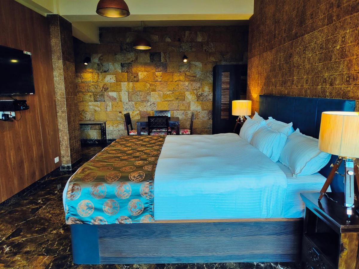 Hotel Acropolis Shillong Ngoại thất bức ảnh