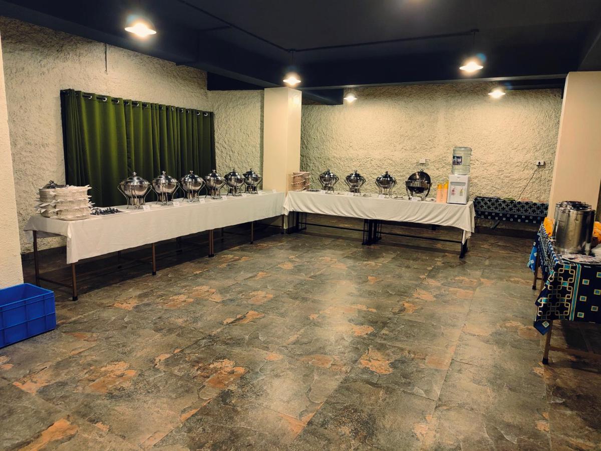 Hotel Acropolis Shillong Ngoại thất bức ảnh