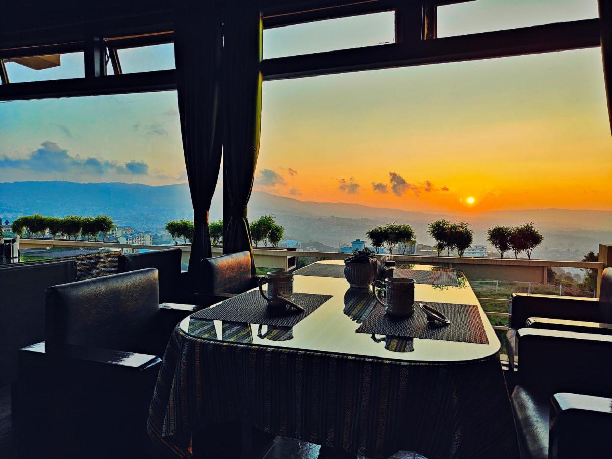 Hotel Acropolis Shillong Ngoại thất bức ảnh
