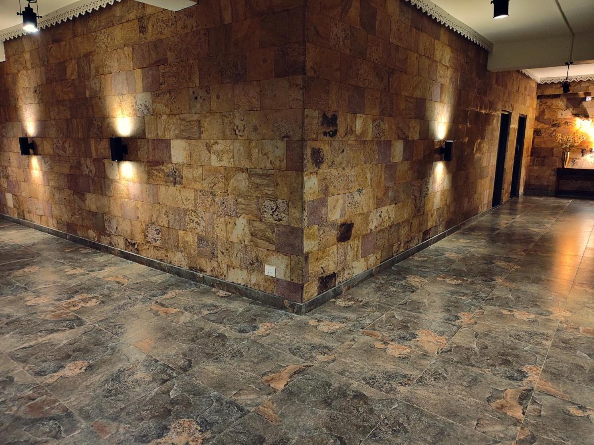 Hotel Acropolis Shillong Ngoại thất bức ảnh