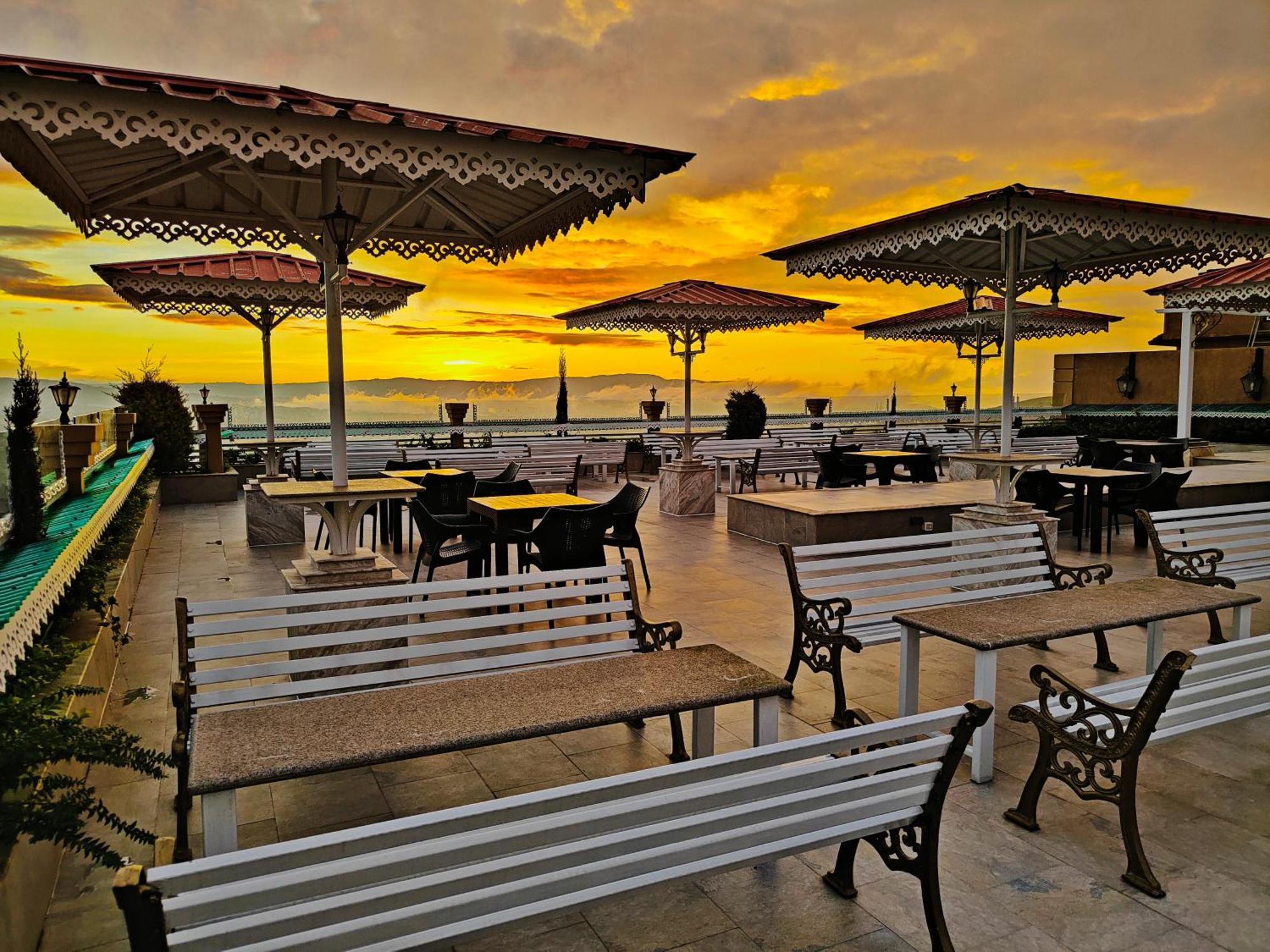 Hotel Acropolis Shillong Ngoại thất bức ảnh