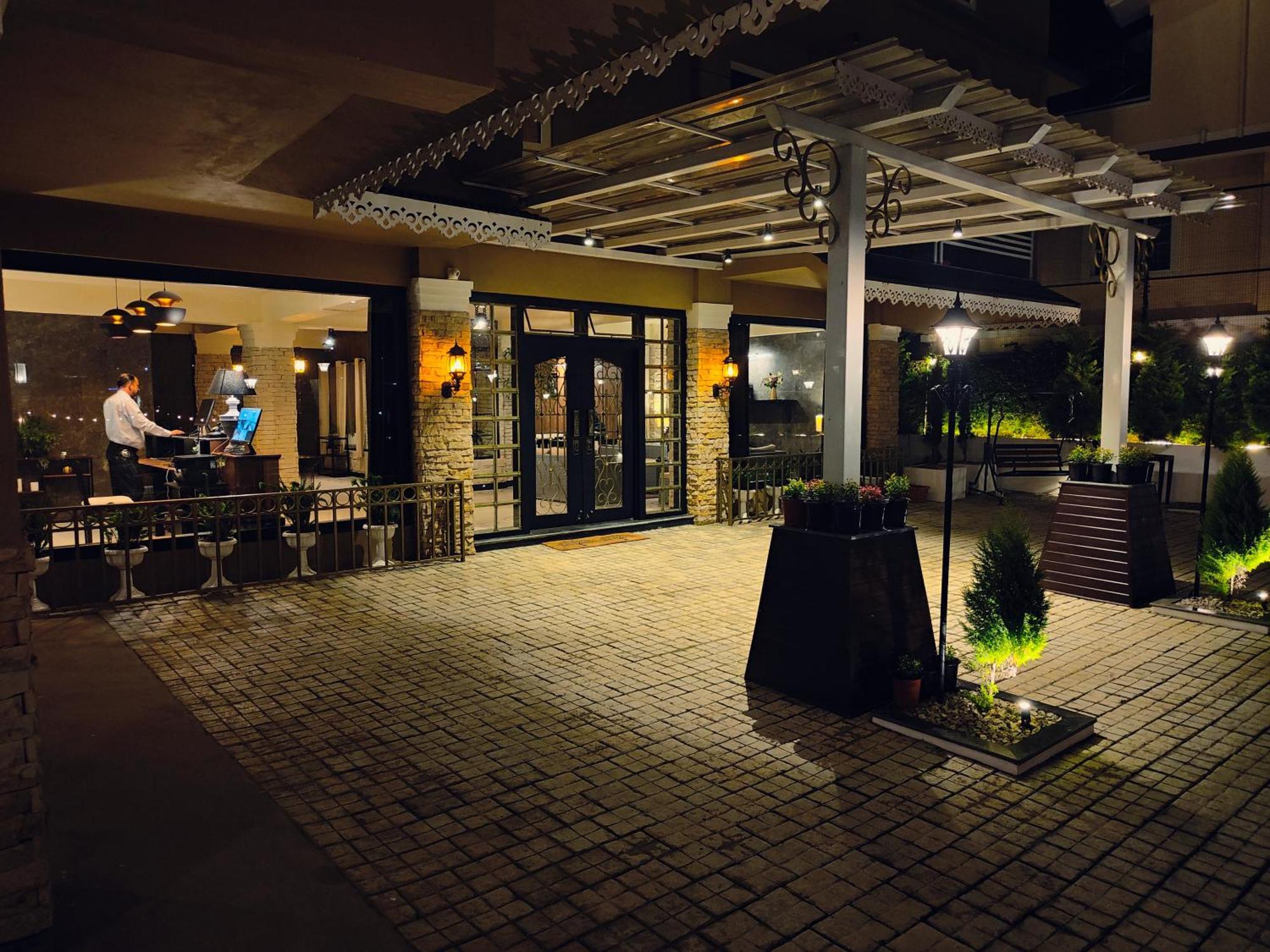Hotel Acropolis Shillong Ngoại thất bức ảnh