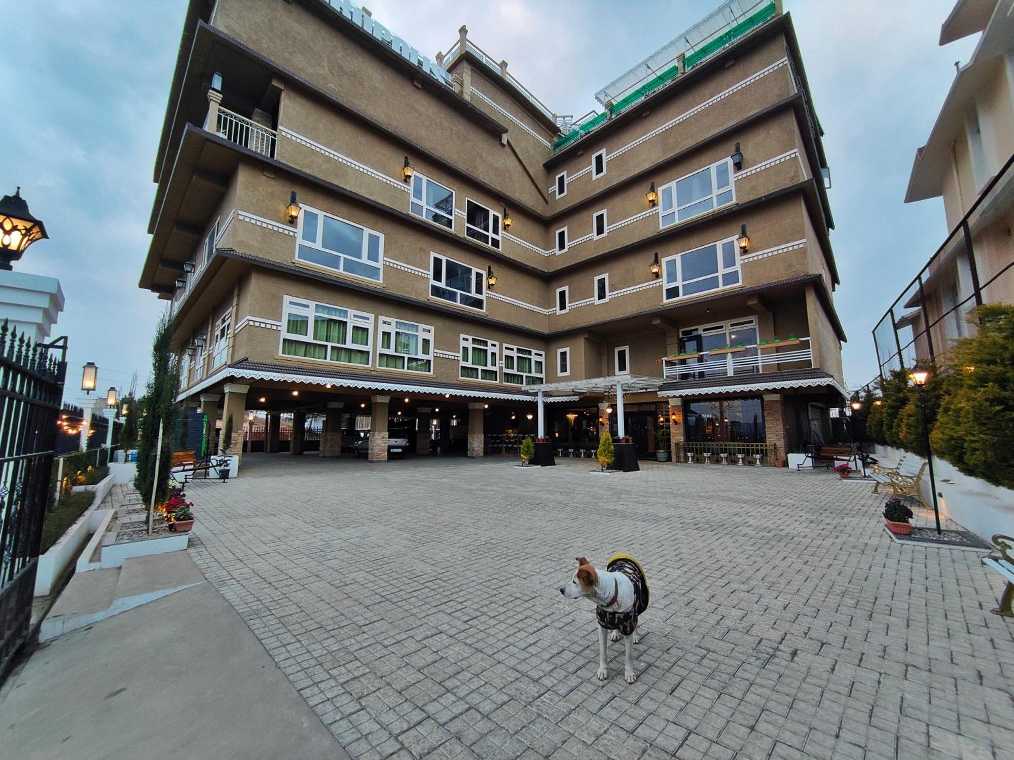 Hotel Acropolis Shillong Ngoại thất bức ảnh